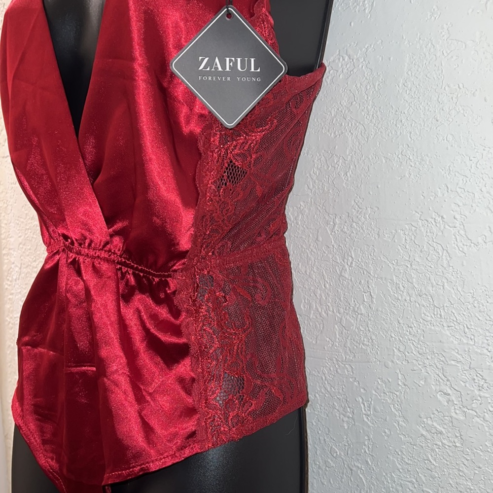 NWT Zaful Lace Insert Slip Criss Cross Bodysuit - Red Wine - Picture 8 of 11
